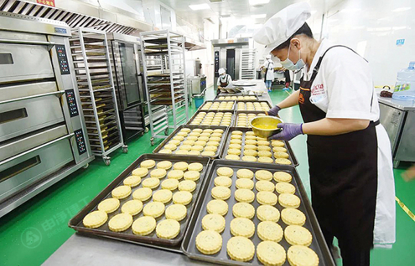 十万级碱酥饼生产洁净无尘净化车间